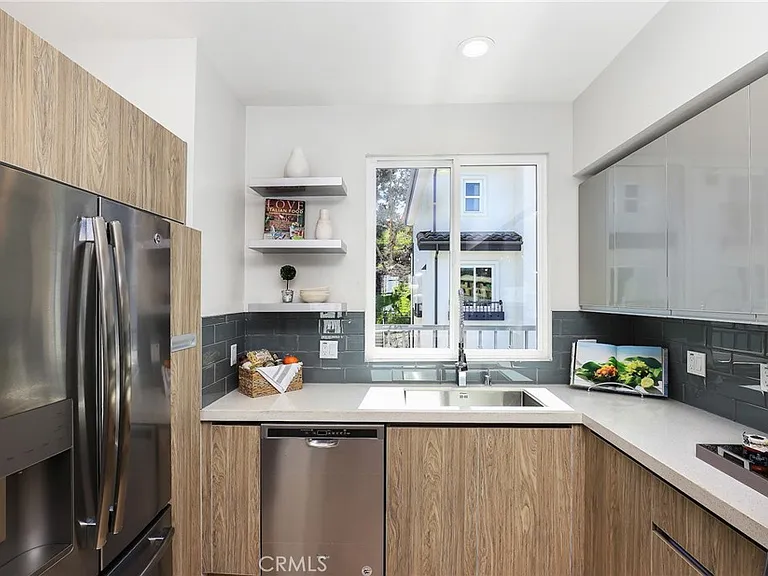 15 Turnberry Ln — Photo 16