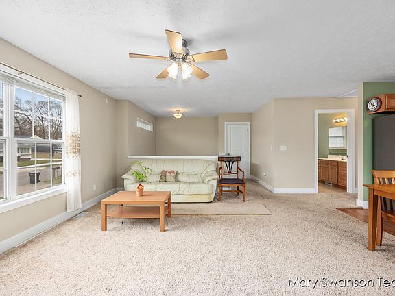 5th image of 3803 Oriole Ave SW