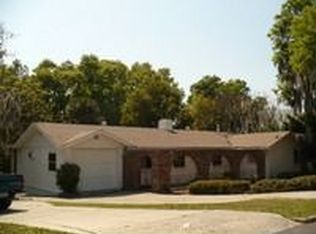 550 S Exeter St, Eustis, FL 32726