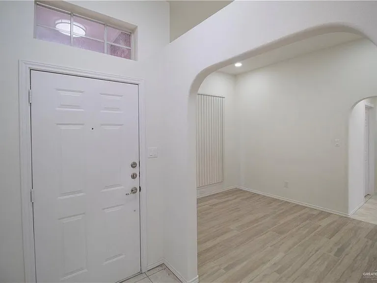 2717 Umbrellabird Ave — Photo 2