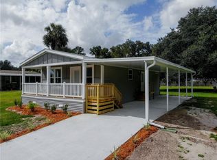 157 Lake Margo Dr, Satsuma, FL 32189