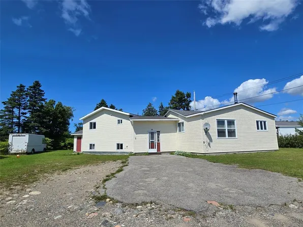 4-6 Mountain Road, Stephenville, NL A2N2J3