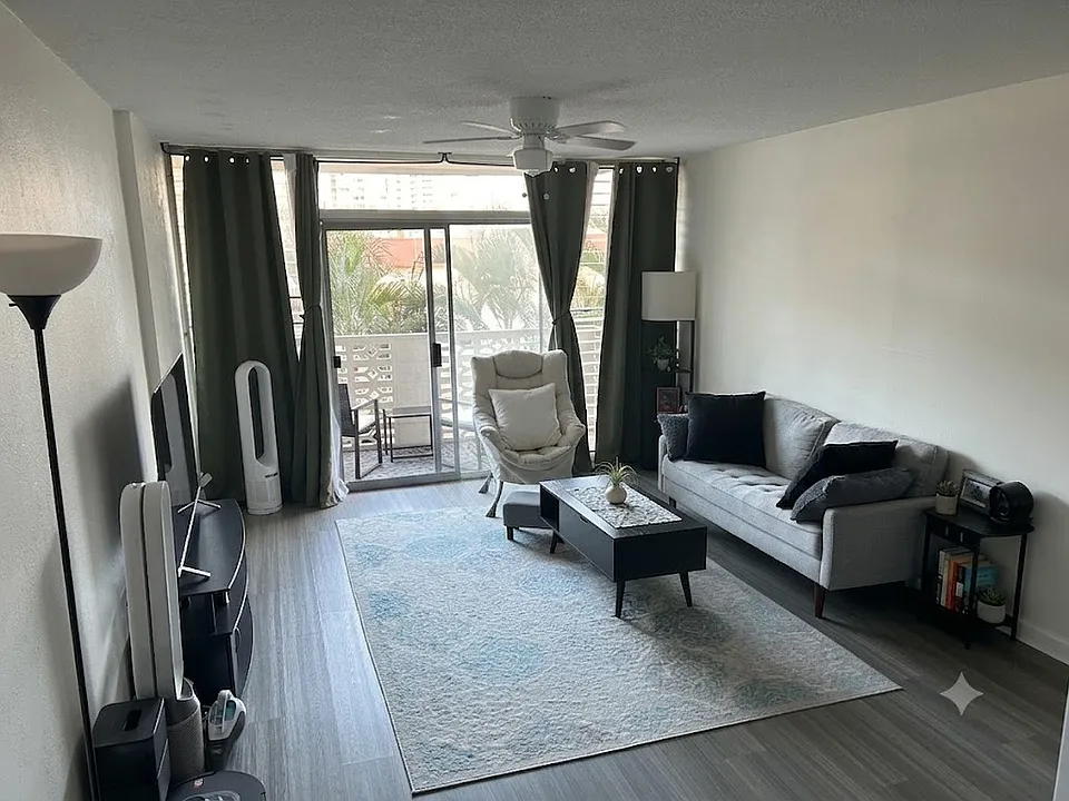 1655 Kanunu St #303
