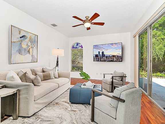 4th image of 1714 Cheltenborough Dr