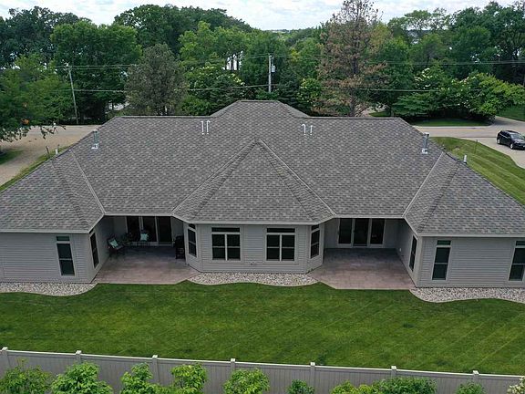 5th image of 15640 Lakeshore Dr