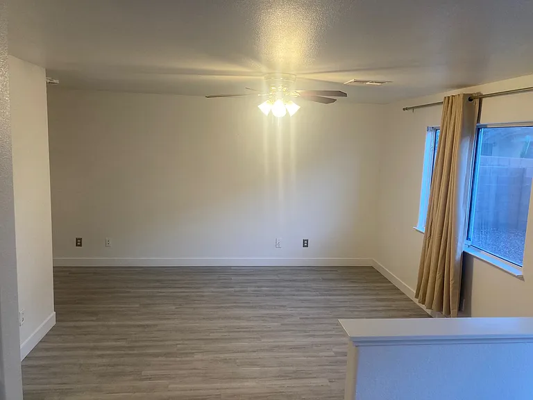 713 Spotted Eagle St — Photo 11