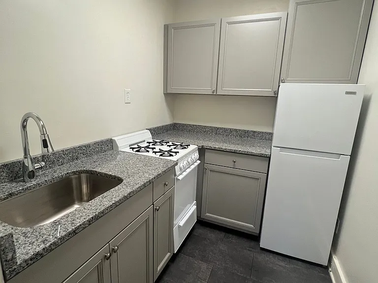 826 Chestnut Street — Photo 9