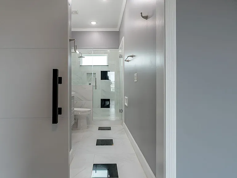 1801 Rosenberg — Photo 22