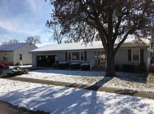 861 Heiler St, Slater, MO 65349