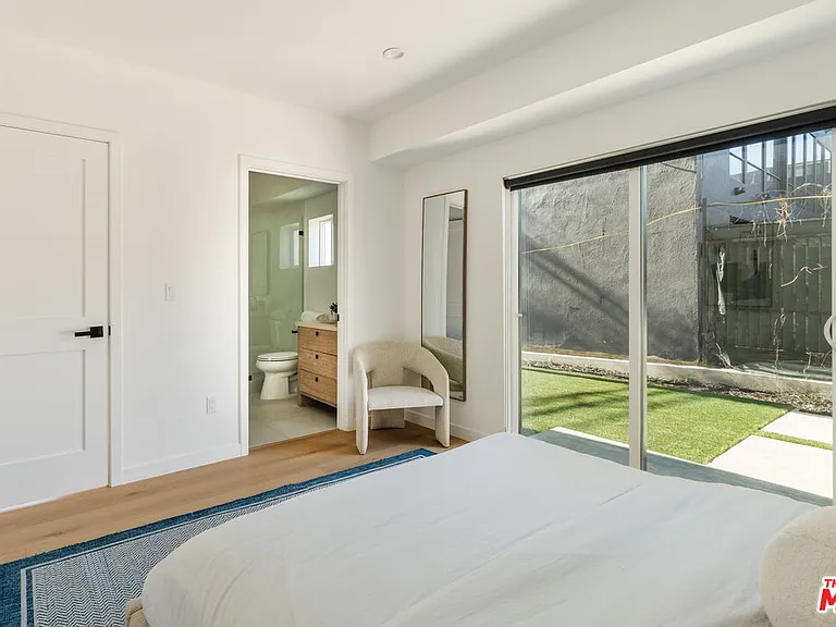 6765 1/2 Lexington Ave — Photo 6