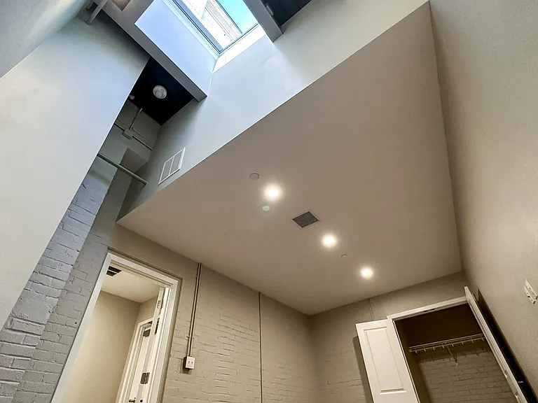 Chatham Lofts — Photo 30