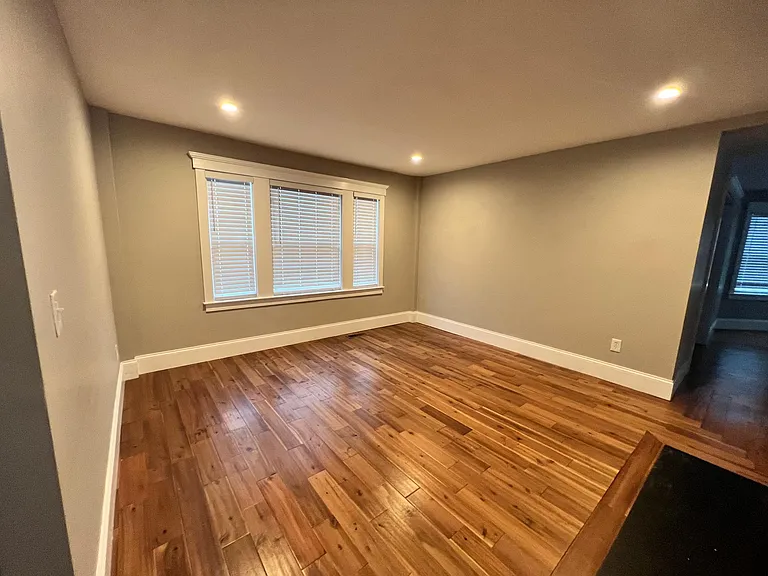82 Essex St #1 — Photo 13