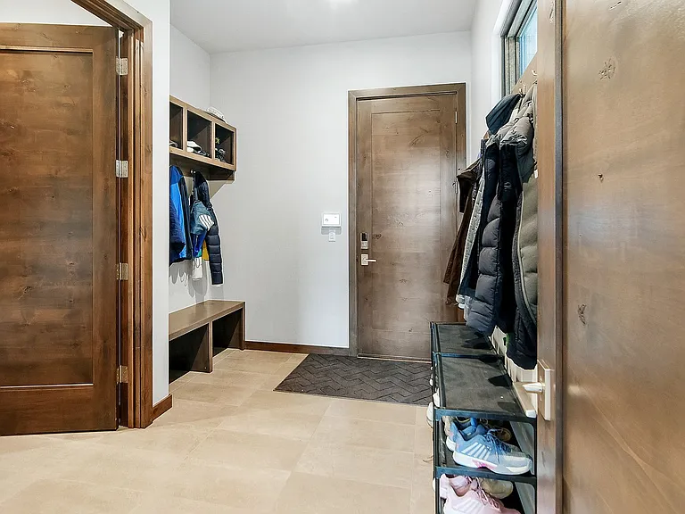 140 Monitor Dr — Photo 28