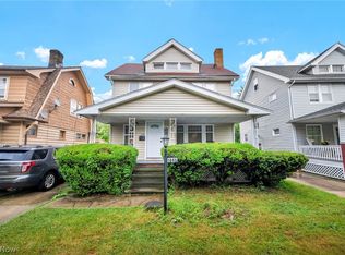 1045 Nela View Rd, Cleveland, OH 44112