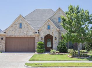 2410 Prestwick Dr, Midlothian, TX 76065