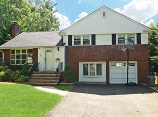 453 Cherry Ln, Ridgewood, NJ 07450