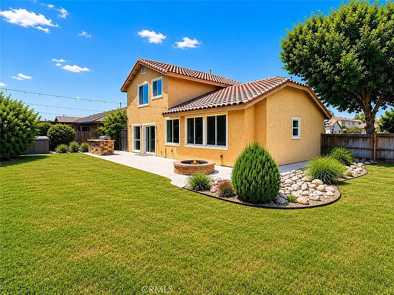 1695 Larkspur Ln — Photo 21