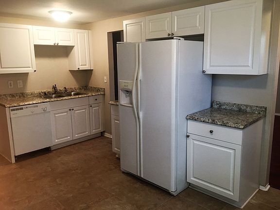 5th image of 6408 N 50th St
