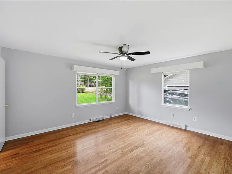 210 Mount Salus Rd — Photo 20
