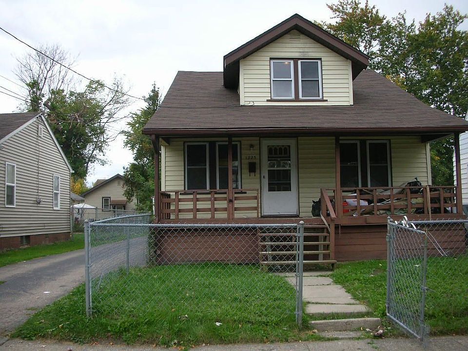 1st image of 1225 Lincoln Ave