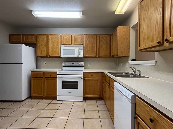 5th image of 301 N Brentwood Ave APT A