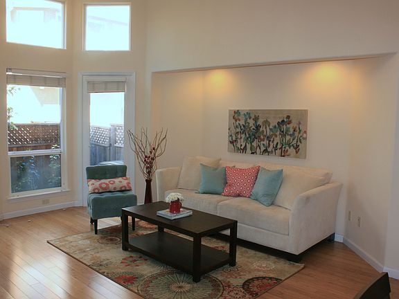 5th image of 831 Donohoe St