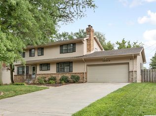 12329 Hickory Rd, Omaha, NE 68144