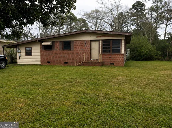 2190 Lamore Dr, Columbus, GA 31907
