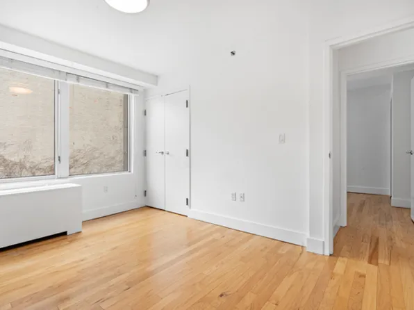 2270 Frederick Douglass Boulevard image 7 of 10