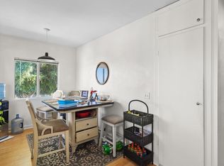 1061 Prospect Pl APT B, Vista, CA 92081