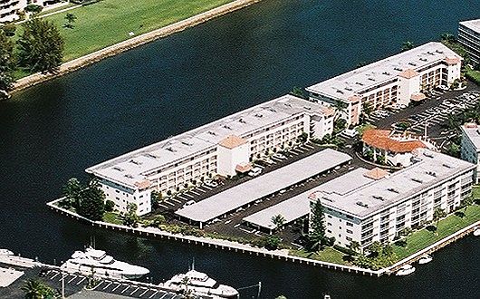 1st image of 21 Yacht Club Dr APT 208