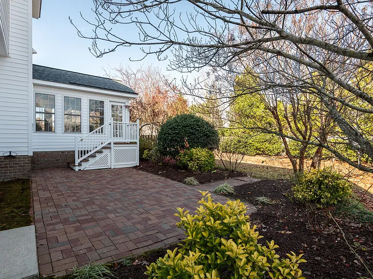 201 Pin Oak Ct — Photo 14