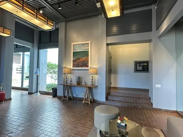 2100 Date St APT 1107, Honolulu, HI 96826