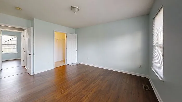 3 bed, 2.5 bath, $2,500 — Photo 3