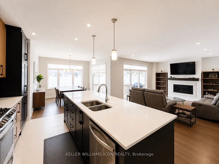 916 Ralph Hennessy Ave — Photo 5