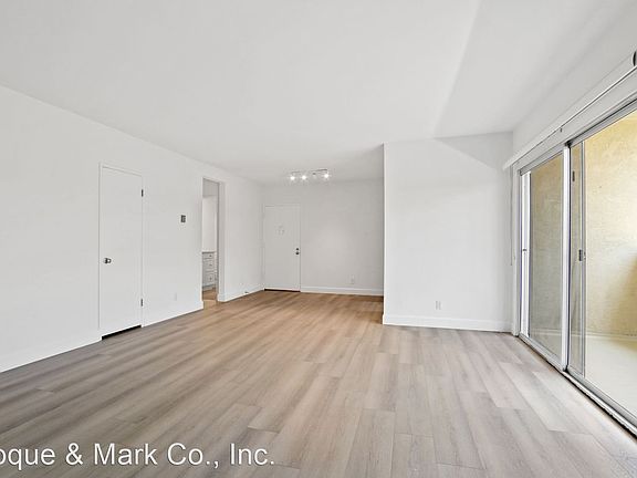 5th image of 843 18th St #4