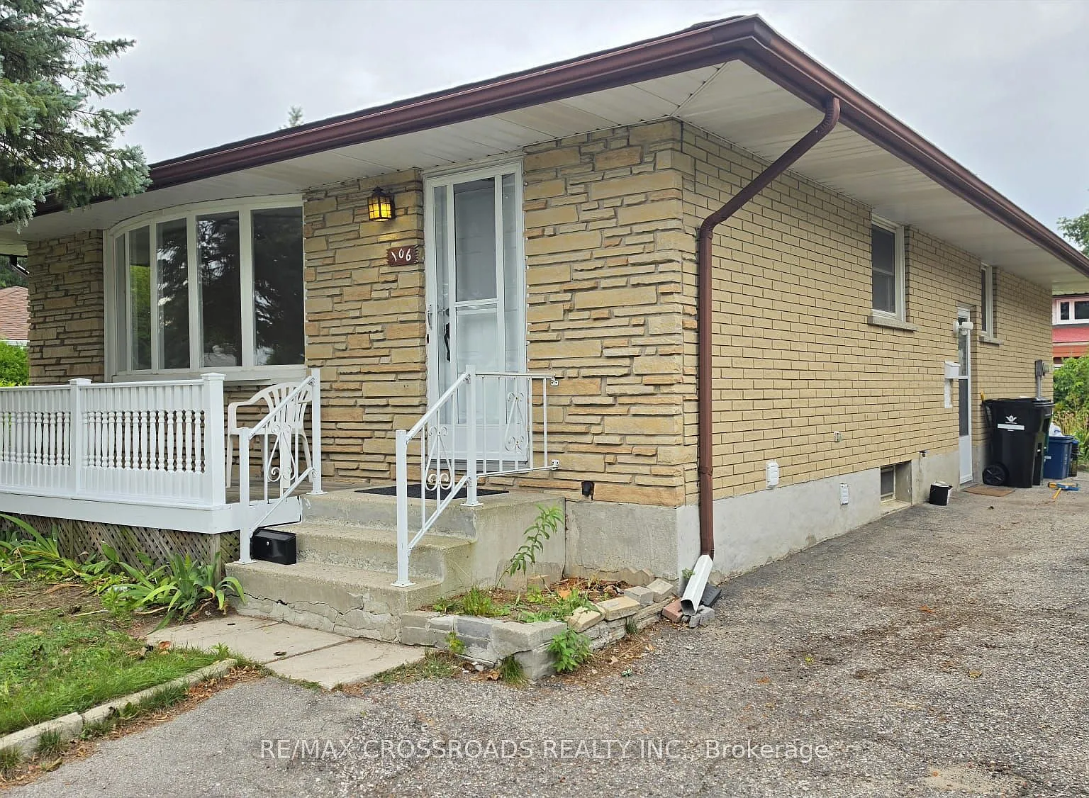 3 bed, $2,500 — Photo 1