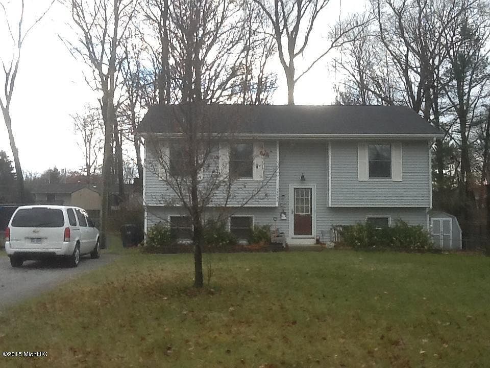 1st image of 15952 Scotts Cir