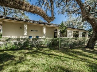 9352 Hilltop Dr, New Port Richey, FL 34654