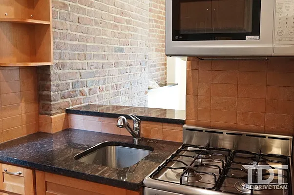 Rented by J Misrahi Realty Corp | media 17