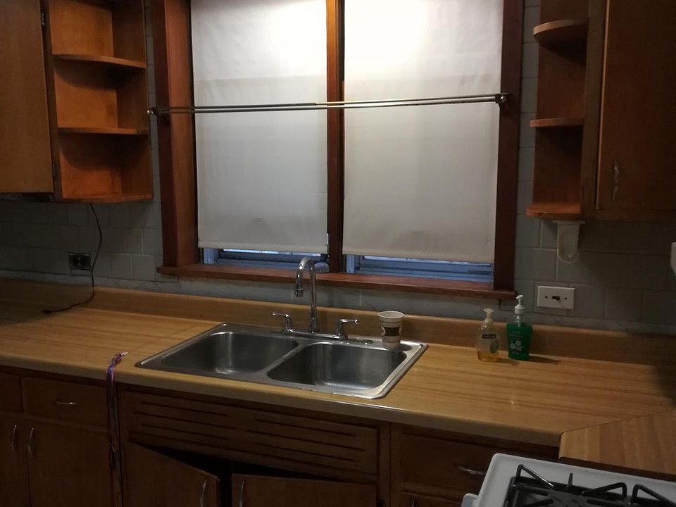 1st floor kitchen.