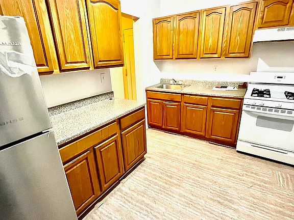 3rd image of 2234 Ocean Ave