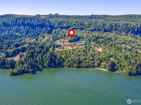 1669 E SR 4 Avenue, Cathlamet, WA 98612