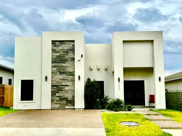 1611 Calvillo Dr, Laredo, TX 78046