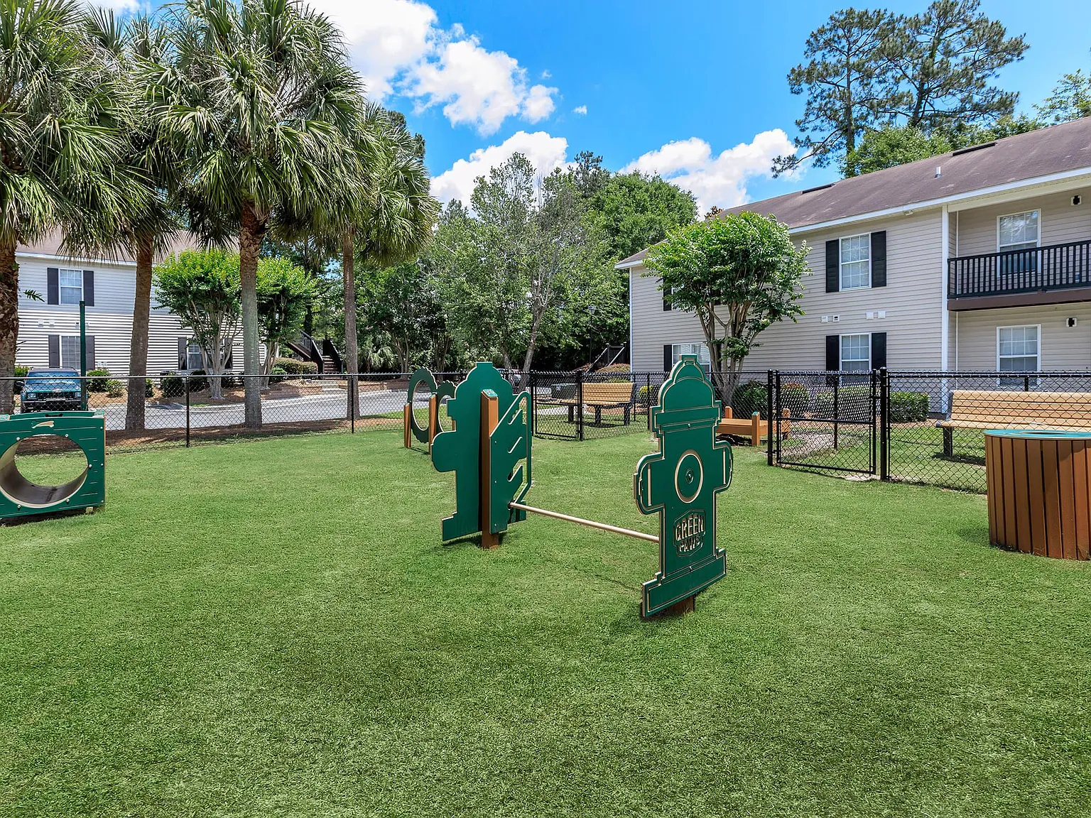 Baytree Condominiums — Photo 4