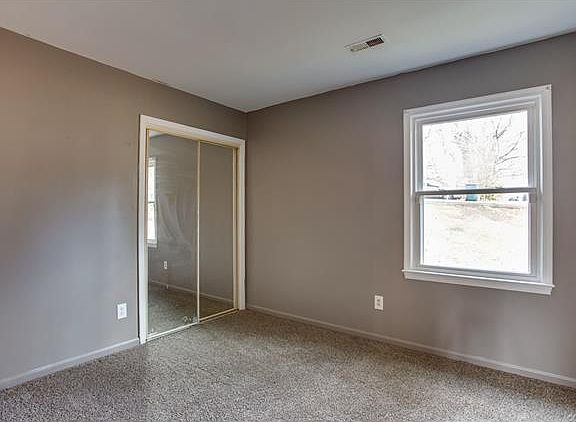5th image of 8631 Oakcroft Dr