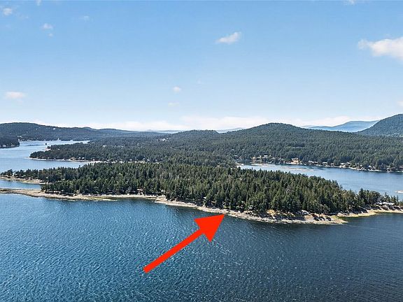 3rd image of 105 Island Park Dr