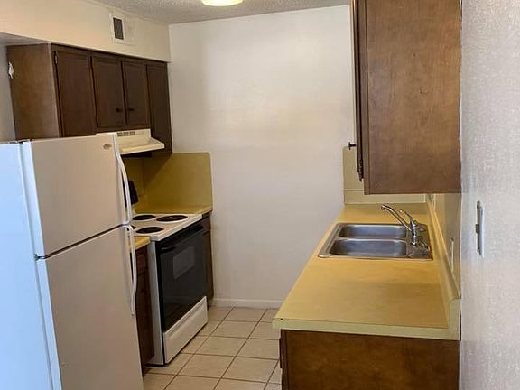 3rd image of 3319 Avenue H