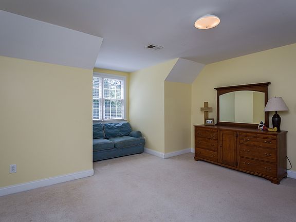 2nd image of 3508 Starmount Dr