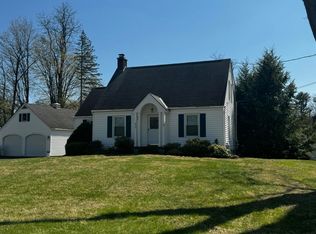 33 Maple Rd, Voorheesville, NY 12186